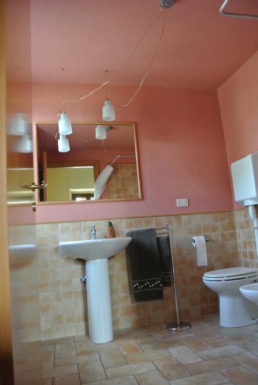 Agriturismo Valdappio ウルビーノ 部屋 写真