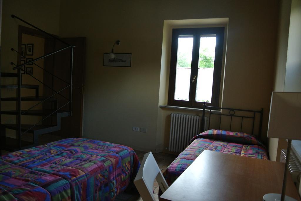 Agriturismo Valdappio ウルビーノ 部屋 写真